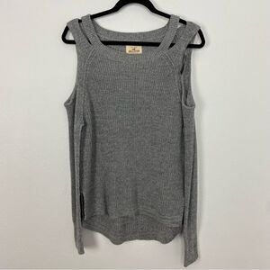 NWT Hollister Pullover Sweater Gray Cold Shoulder Long Sleeve Women’s Size M